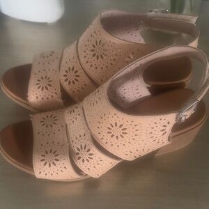 MIA  Kids Sandals with Floral Cutouts. Size 5. Good condition. Minimal use.